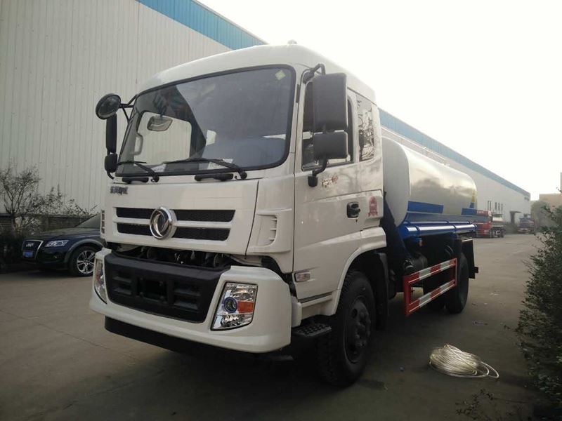 12噸(12方)東風御虎綠化灑水車價格2