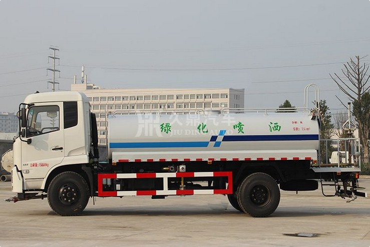 10���|�L���\�G����ˮ܇�DƬ