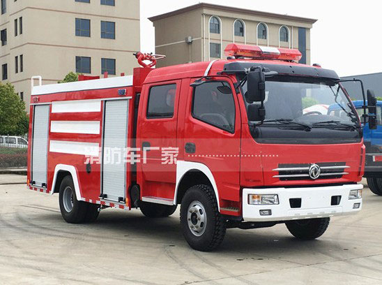 4噸東風(fēng)多利卡泡沫消防車價(jià)格3