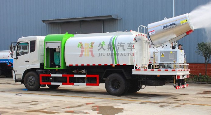 東風(fēng)天錦多功能抑塵車廠家價格3