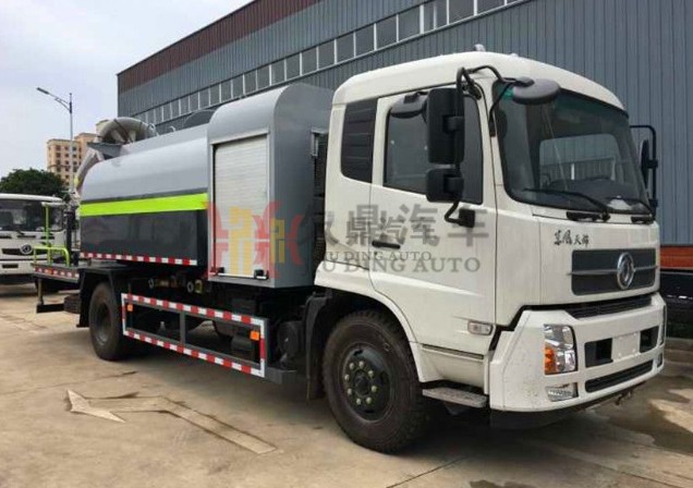 80米風(fēng)送式霧炮東風(fēng)天錦多功能抑塵車 80米風(fēng)送式霧炮東風(fēng)天錦多功能抑塵車廠家直銷電話:159-7276-7978 01、80米風(fēng)送式霧炮東風(fēng)天錦多功能抑塵車車輛外觀: 該車輛結(jié)構(gòu)緊湊、布局合理、部件做工精細(xì)、產(chǎn)品配置完善、操作性能好,采用橢圓形或者方圓形結(jié)構(gòu)的水罐,全部采用鍍鋅管道,管道上有壓力表,方便操作人員隨時(shí)掌握泵的運(yùn)轉(zhuǎn)情況。駕駛室和罐體中間有量管,使水罐內(nèi)的水量一目了然。罐體尾部有操作平臺(tái),平臺(tái)有安全防護(hù)欄保障操作人員的安全,平臺(tái)上有爬梯方便操作人員上下車觀察罐體內(nèi)的情況。 02、80米風(fēng)送式霧炮東風(fēng)天錦多功能抑塵車車輛底盤: 采用東風(fēng)天錦原裝底盤,平頂排半駕駛室,康明斯ISD180 50國(guó)五180馬力發(fā)動(dòng)機(jī)共軌+SCR技術(shù),軸距4700mm,前橋4.5噸,后橋9噸,DF6S900變速箱,9.00R20鋼絲胎,帶原廠ABS,超速檔,行車記錄儀,下防護(hù)。 03、80米風(fēng)送式霧炮東風(fēng)天錦多功能抑塵車車輛上裝: 1.配50KW柴油發(fā)電機(jī)組; 2.80型霧炮風(fēng)機(jī),帶消音雙臂軸流風(fēng)機(jī)配置噴筒高壓霧化系統(tǒng)(噴霧流量:50-150L/min,射程:水平50-80米,垂直40- 60米); 3.電控系統(tǒng),微電機(jī)控制水平旋轉(zhuǎn); 4.遙控系統(tǒng),自動(dòng)系統(tǒng); 5.霧炮自動(dòng)轉(zhuǎn)向裝置(旋轉(zhuǎn)角度:±120°/±180°); 6.液壓馬達(dá)控制俯仰角度:-10°-60°。 04、80米風(fēng)送式霧炮東風(fēng)天錦多功能抑塵車工藝特點(diǎn): 1.功力強(qiáng)、射程遠(yuǎn)、穿透力強(qiáng)、霧粒附著力強(qiáng)、覆蓋范圍廣、可以實(shí)現(xiàn)精量噴霧。 2.工作效率高、噴霧速度快;對(duì)容易引起塵埃的堆場(chǎng)噴水除塵時(shí),噴出的霧粒細(xì)小、與飄起的塵埃接觸時(shí),形成一種潮濕霧狀體,能快速將塵埃抑制降沉,霧量沉降率可達(dá)95%。 3.二次霧化技術(shù),采用了一種特定的起渦輪風(fēng)助裝置改變風(fēng)向使之與霧粒的流動(dòng)方向形成一個(gè)夾角,促進(jìn)水霧化充分。 4.當(dāng)霧滴從噴嘴中噴出后在噴霧區(qū)域被高速高壓氣流進(jìn)一步破碎,并使霧滴的速度逐漸增加,提高了霧化程度,霧化一般可達(dá)到約50-150um直徑大小的霧滴。 配套動(dòng)力靈活,既可用三相380V的市電,也可配套柴油發(fā)電機(jī)組供電。 5.可固定安裝在混凝土澆筑的平臺(tái)上,也可配套柴油發(fā)電機(jī)組供電安裝在運(yùn)輸車輛上;操作靈活,使用安全可靠,遙控和人工控制操作,可隨意控制調(diào)節(jié)水平旋轉(zhuǎn)噴霧角度。 6.耗水量相比其它抑塵噴灑設(shè)備可節(jié)約70%~80%(噴槍、灑水機(jī)車),且水霧覆蓋粉塵面積遠(yuǎn)遠(yuǎn)大于其它抑塵噴灑設(shè)備。 05、80米風(fēng)送式霧炮東風(fēng)天錦多功能抑塵車整車技術(shù)參數(shù): 80米風(fēng)送式霧炮東風(fēng)天錦多功能抑塵車圖片 80米風(fēng)送式霧炮東風(fēng)天錦多功能抑塵車 80米風(fēng)送式霧炮東風(fēng)天錦多功能抑塵車廠家直銷電話:159-7276-7978 01、80米風(fēng)送式霧炮東風(fēng)天錦多功能抑塵車車輛外觀: 該車輛結(jié)構(gòu)緊湊、布局合理、部件做工精細(xì)、產(chǎn)品配置完善、操作性能好,采用橢圓形或者方圓形結(jié)構(gòu)的水罐,全部采用鍍鋅管道,管道上有壓力表,方便操作人員隨時(shí)掌握泵的運(yùn)轉(zhuǎn)情況。駕駛室和罐體中間有量管,使水罐內(nèi)的水量一目了然。罐體尾部有操作平臺(tái),平臺(tái)有安全防護(hù)欄保障操作人員的安全,平臺(tái)上有爬梯方便操作人員上下車觀察罐體內(nèi)的情況。 02、80米風(fēng)送式霧炮東風(fēng)天錦多功能抑塵車車輛底盤: 采用東風(fēng)天錦原裝底盤,平頂排半駕駛室,康明斯ISD180 50國(guó)五180馬力發(fā)動(dòng)機(jī)共軌+SCR技術(shù),軸距4700mm,前橋4.5噸,后橋9噸,DF6S900變速箱,9.00R20鋼絲胎,帶原廠ABS,超速檔,行車記錄儀,下防護(hù)。 03、80米風(fēng)送式霧炮東風(fēng)天錦多功能抑塵車車輛上裝: 1.配50KW柴油發(fā)電機(jī)組; 2.80型霧炮風(fēng)機(jī),帶消音雙臂軸流風(fēng)機(jī)配置噴筒高壓霧化系統(tǒng)(噴霧流量:50-150L/min,射程:水平50-80米,垂直40- 60米); 3.電控系統(tǒng),微電機(jī)控制水平旋轉(zhuǎn); 4.遙控系統(tǒng),自動(dòng)系統(tǒng); 5.霧炮自動(dòng)轉(zhuǎn)向裝置(旋轉(zhuǎn)角度:±120°/±180°); 6.液壓馬達(dá)控制俯仰角度:-10°-60°。 04、80米風(fēng)送式霧炮東風(fēng)天錦多功能抑塵車工藝特點(diǎn): 1.功力強(qiáng)、射程遠(yuǎn)、穿透力強(qiáng)、霧粒附著力強(qiáng)、覆蓋范圍廣、可以實(shí)現(xiàn)精量噴霧。 2.工作效率高、噴霧速度快;對(duì)容易引起塵埃的堆場(chǎng)噴水除塵時(shí),噴出的霧粒細(xì)小、與飄起的塵埃接觸時(shí),形成一種潮濕霧狀體,能快速將塵埃抑制降沉,霧量沉降率可達(dá)95%。 3.二次霧化技術(shù),采用了一種特定的起渦輪風(fēng)助裝置改變風(fēng)向使之與霧粒的流動(dòng)方向形成一個(gè)夾角,促進(jìn)水霧化充分。 4.當(dāng)霧滴從噴嘴中噴出后在噴霧區(qū)域被高速高壓氣流進(jìn)一步破碎,并使霧滴的速度逐漸增加,提高了霧化程度,霧化一般可達(dá)到約50-150um直徑大小的霧滴。 配套動(dòng)力靈活,既可用三相380V的市電,也可配套柴油發(fā)電機(jī)組供電。 5.可固定安裝在混凝土澆筑的平臺(tái)上,也可配套柴油發(fā)電機(jī)組供電安裝在運(yùn)輸車輛上;操作靈活,使用安全可靠,遙控和人工控制操作,可隨意控制調(diào)節(jié)水平旋轉(zhuǎn)噴霧角度。 6.耗水量相比其它抑塵噴灑設(shè)備可節(jié)約70%~80%(噴槍、灑水機(jī)車),且水霧覆蓋粉塵面積遠(yuǎn)遠(yuǎn)大于其它抑塵噴灑設(shè)備。 05、80米風(fēng)送式霧炮東風(fēng)天錦多功能抑塵車整車技術(shù)參數(shù): 80米風(fēng)送式霧炮東風(fēng)天錦多功能抑塵車圖片