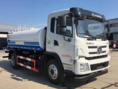 大運風度10-12噸灑水車圖片 大運風度10-12噸灑水車圖片