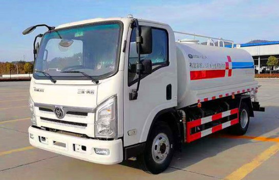 5方灑水車圖片_三環創客5噸綠化灑水車廠家價格2