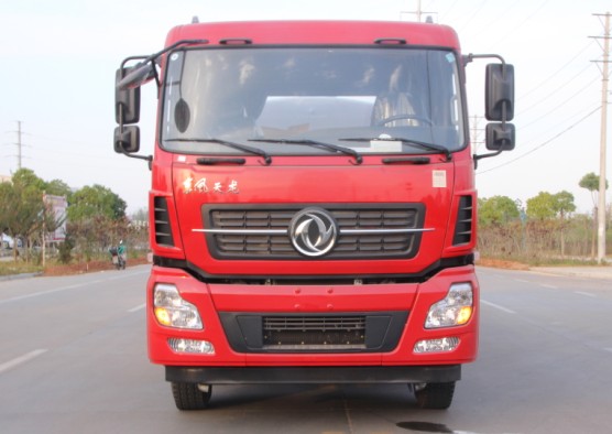 東風天龍前四后八灑水車高清圖片 東風天龍前四后八灑水車高清圖片