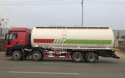 江鈴威龍前四后八散裝水泥運輸車 江鈴威龍前四后八散裝水泥運輸車