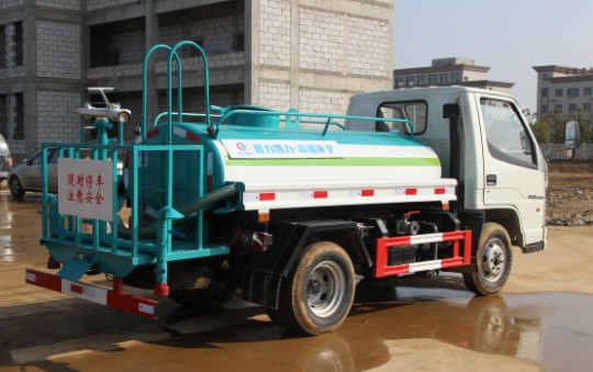 解放藍牌3噸灑水車高清圖片 解放藍牌3噸灑水車高清圖片