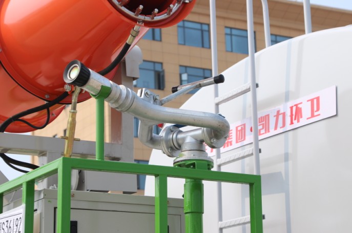 �|�L������D9��ˮ܇���F�ڣ��A�ޣ�����DƬ