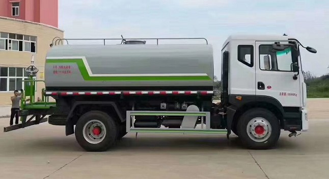 12噸灑水車價格報價_國六12方東風多利卡D9綠化灑水車4