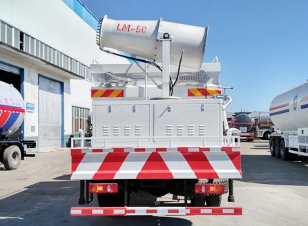 東風天錦護欄清洗灑水車圖片 東風天錦護欄清洗灑水車圖片