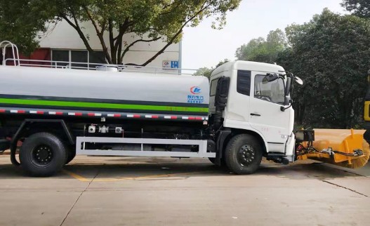 12���|�L���\����ѩ�Lˢ��ˮ܇�DƬ