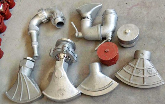 灑水車前沖圖片 灑水車前沖圖片