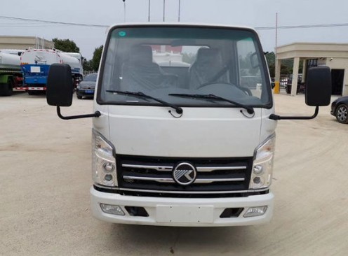 藍(lán)牌灑水車型號及價格_國六3方凱馬K1藍(lán)牌汽油綠化灑水車廠家價格3