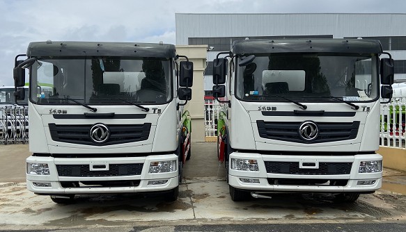 15噸灑水車圖片_國六15方東風華神T5綠化灑水車廠家價格4