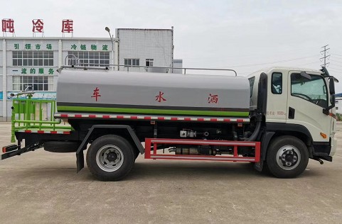 國六大運(yùn)祥龍13方灑水車圖片 國六大運(yùn)祥龍13方灑水車圖片