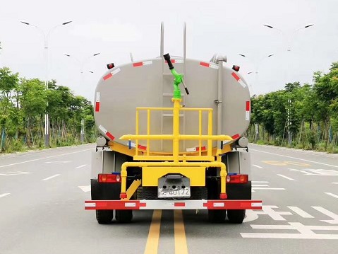 ����12���|�L�A��KL5��ˮ܇�DƬ