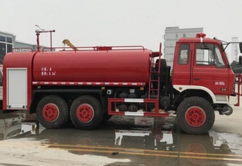 東風六驅越野消防灑水車圖片 東風六驅越野消防灑水車圖片