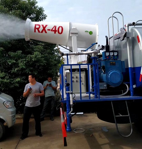 東風(fēng)多利卡D9灑水車40米霧炮圖片 東風(fēng)多利卡D9灑水車40米霧炮圖片