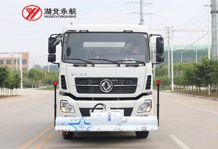 國六東風(fēng)天龍后八輪路面清洗車圖片 國六東風(fēng)天龍后八輪路面清洗車圖片