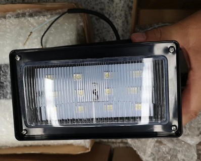 消防車簡易后照明燈(LED光源) 消防車簡易后照明燈(LED光源)