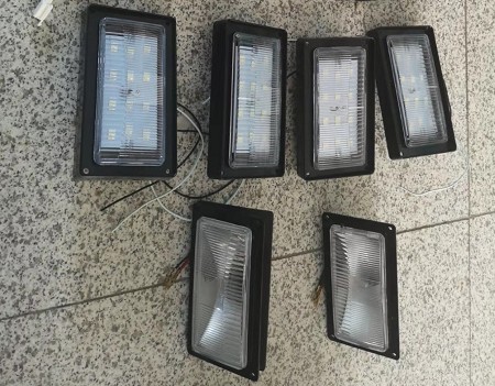 消防車簡易后照明燈(LED光源) 消防車簡易后照明燈(LED光源)