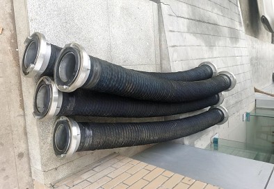 消防車老式橡膠抽水管 消防車老式橡膠抽水管
