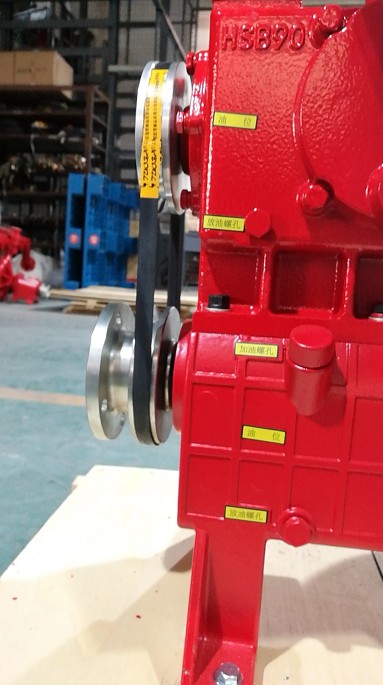 上海茸申消防泵的真空泵和變速箱都在泵上標(biāo)記的有放油螺栓、油位高度、加油螺栓 上海茸申消防泵的真空泵和變速箱都在泵上標(biāo)記的有放油螺栓、油位高度、加油螺栓