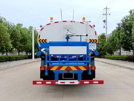 15噸灑水車價格多少錢_國六18方東風柳汽后雙橋綠化灑水車廠家價格4