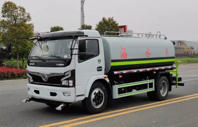 ����8����ˮ܇(ch��)�DƬ