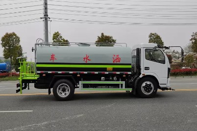 ����8����ˮ܇(ch��)�DƬ