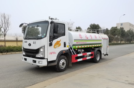 國六重汽豪曼單排4.6方消防灑水車 國六重汽豪曼單排4.6方消防灑水車
