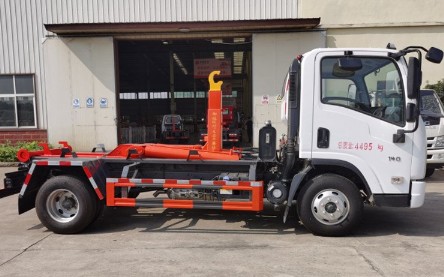 國六東風(fēng)柳汽乘龍L2藍(lán)牌勾臂垃圾車 國六東風(fēng)柳汽乘龍L2藍(lán)牌勾臂垃圾車