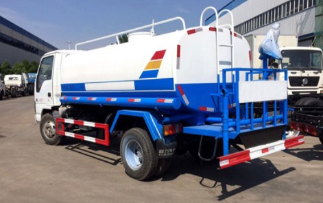 國(guó)六慶鈴五十鈴5噸灑水車(chē) 國(guó)六慶鈴五十鈴5噸灑水車(chē)