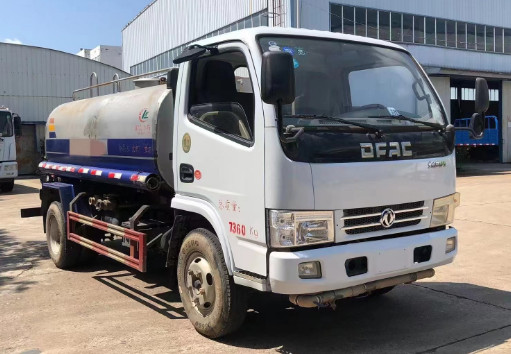 二手東風(fēng)多利卡5方灑水車_二手5方灑水車5