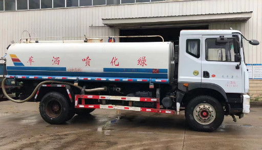二手15方康機180馬力灑水車_二手東風多利卡d9灑水車3