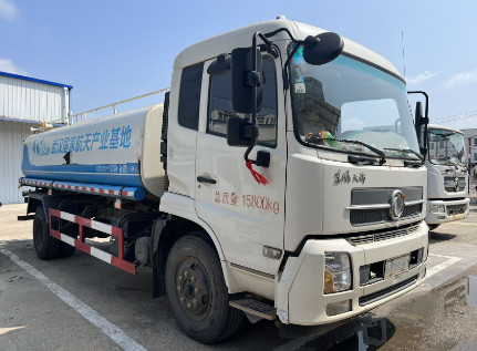 二手國(guó)五東風(fēng)天錦灑水車(chē) 二手國(guó)五東風(fēng)天錦灑水車(chē)