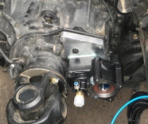 采埃孚12TX2621TD變速箱取力器安裝 采埃孚12TX2621TD變速箱取力器安裝