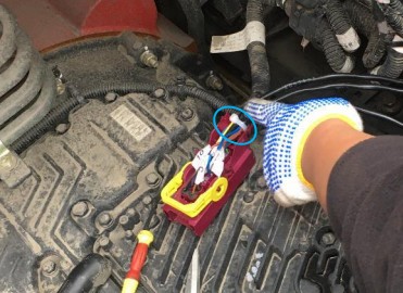 取力器電路安裝—變速箱主線束 取力器電路安裝—變速箱主線束