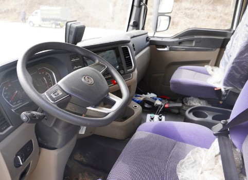 陜汽德龍前四后八純電動(dòng)灑水車 陜汽德龍前四后八純電動(dòng)灑水車